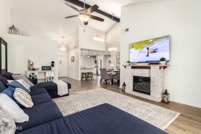 311 E PINON Way, Gilbert, AZ 85234