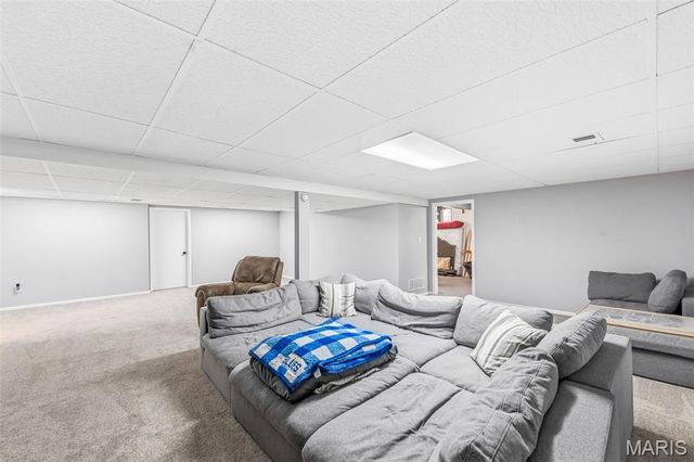 15648 Silverlake Court, Chesterfield, MO 63017