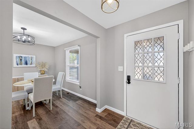 15648 Silverlake Court, Chesterfield, MO 63017