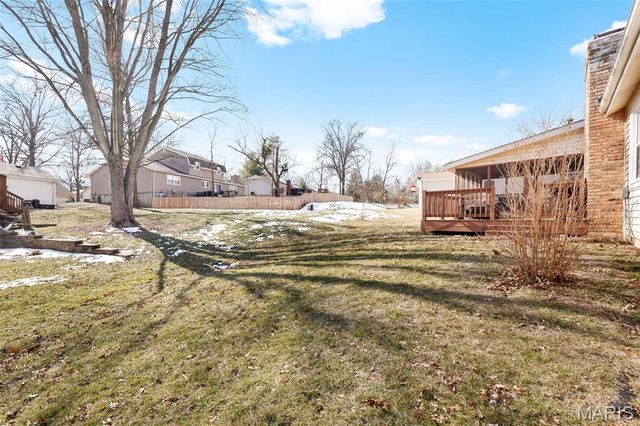 15648 Silverlake Court, Chesterfield, MO 63017