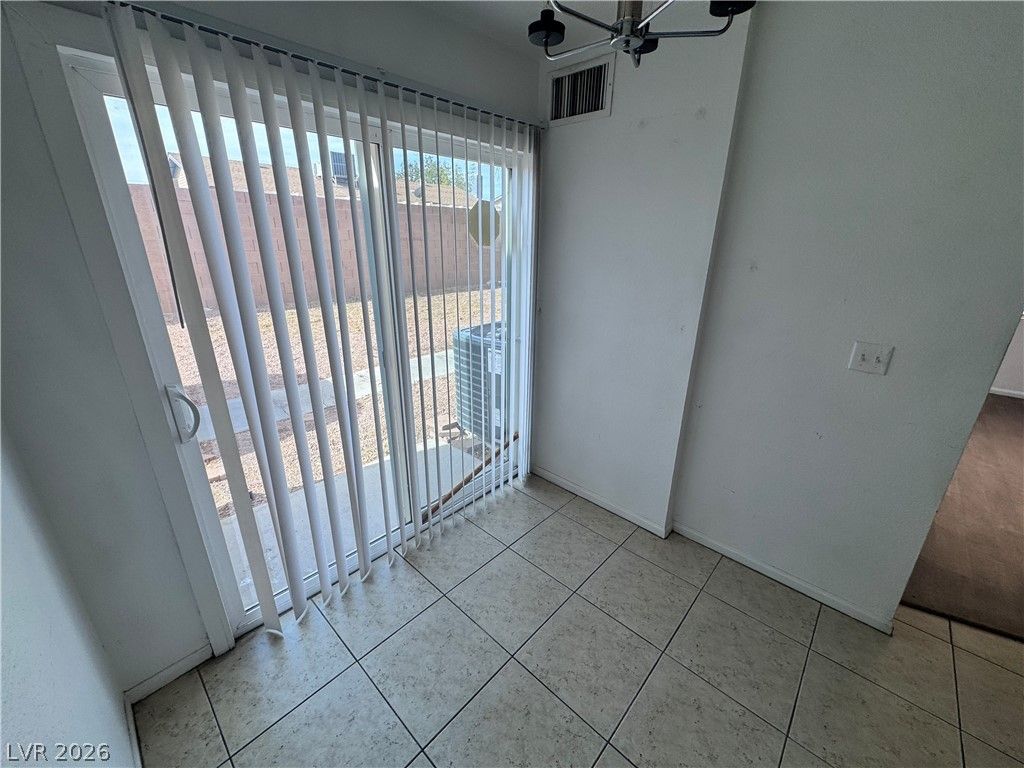 Image 6 of property listing at 5245 Golden Lane, Las Vegas, NV 89119