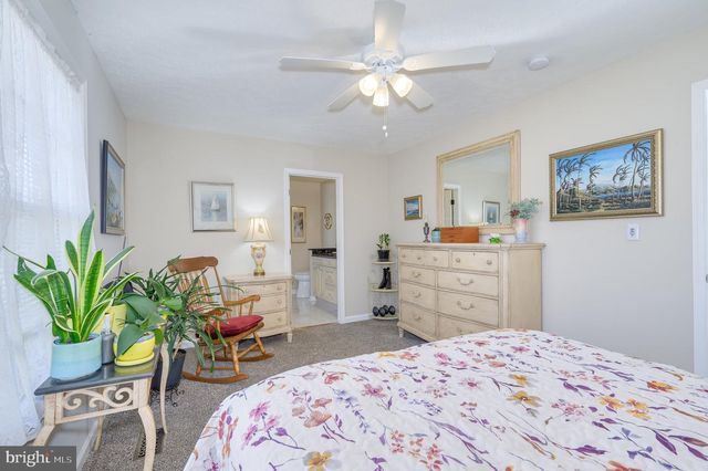 73 MCGREGOR DR, Ranson, WV 25438