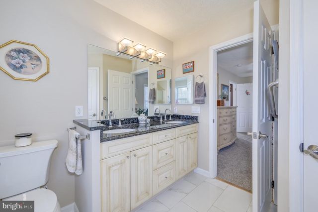 73 MCGREGOR DR, Ranson, WV 25438