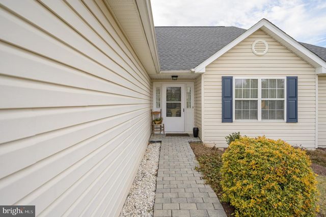 73 MCGREGOR DR, Ranson, WV 25438