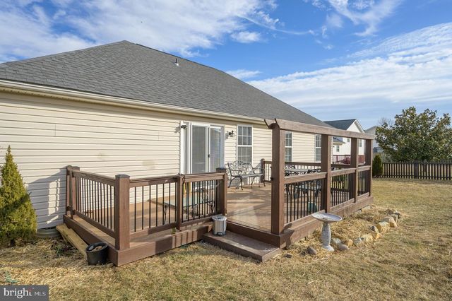 73 MCGREGOR DR, Ranson, WV 25438