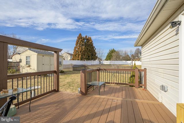 73 MCGREGOR DR, Ranson, WV 25438