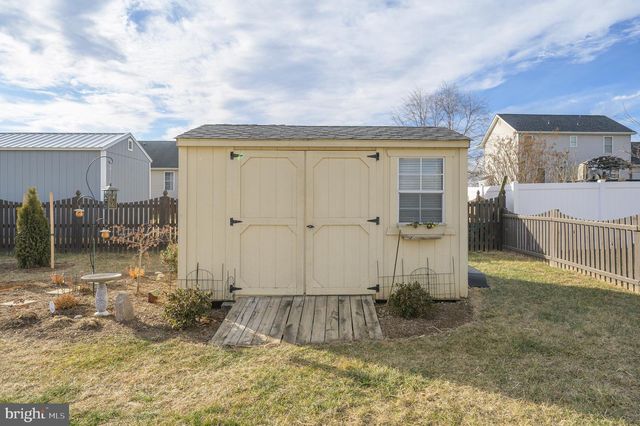 73 MCGREGOR DR, Ranson, WV 25438
