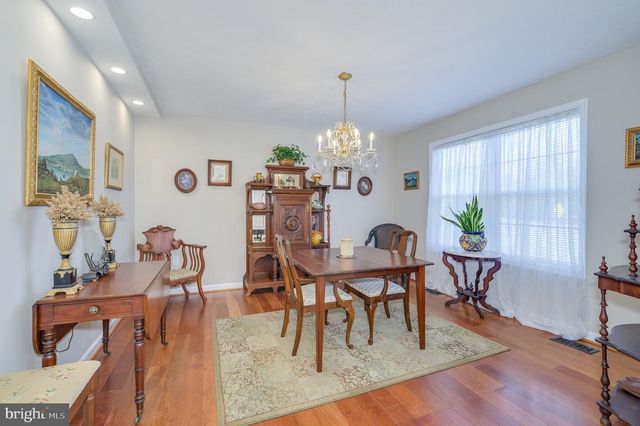 73 MCGREGOR DR, Ranson, WV 25438