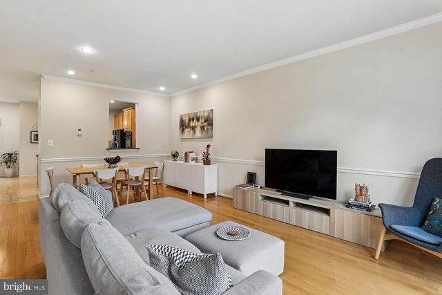 19 BLUE HOSTA WAY, Rockville, MD 20850