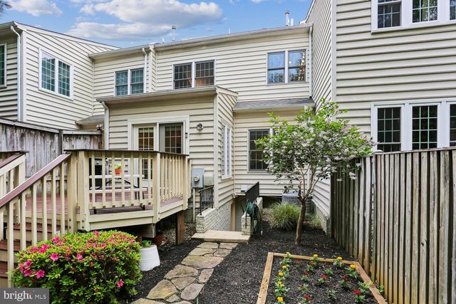 19 BLUE HOSTA WAY, Rockville, MD 20850