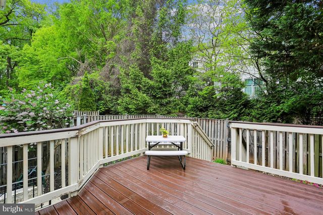 19 BLUE HOSTA WAY, Rockville, MD 20850