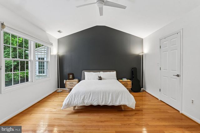 19 BLUE HOSTA WAY, Rockville, MD 20850