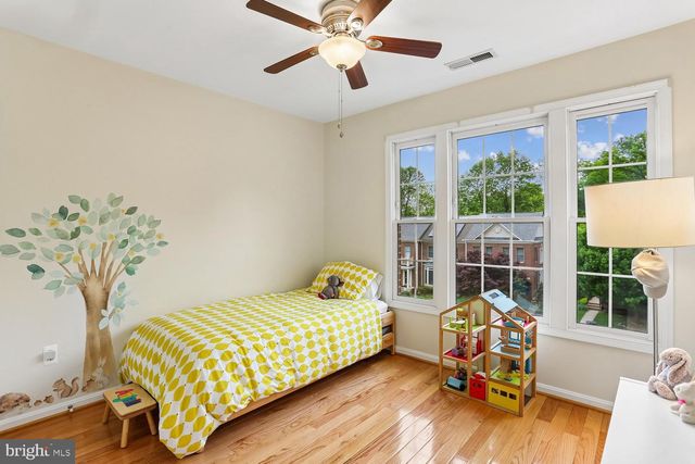 19 BLUE HOSTA WAY, Rockville, MD 20850