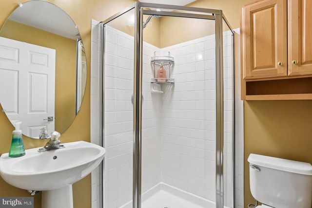 19 BLUE HOSTA WAY, Rockville, MD 20850