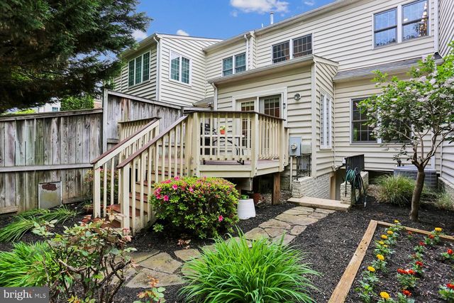 19 BLUE HOSTA WAY, Rockville, MD 20850