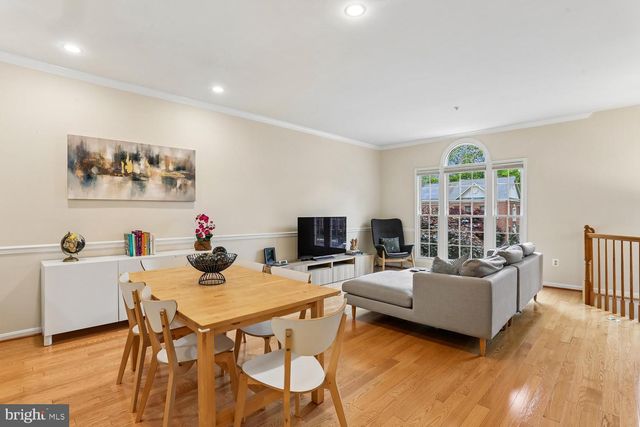 19 BLUE HOSTA WAY, Rockville, MD 20850