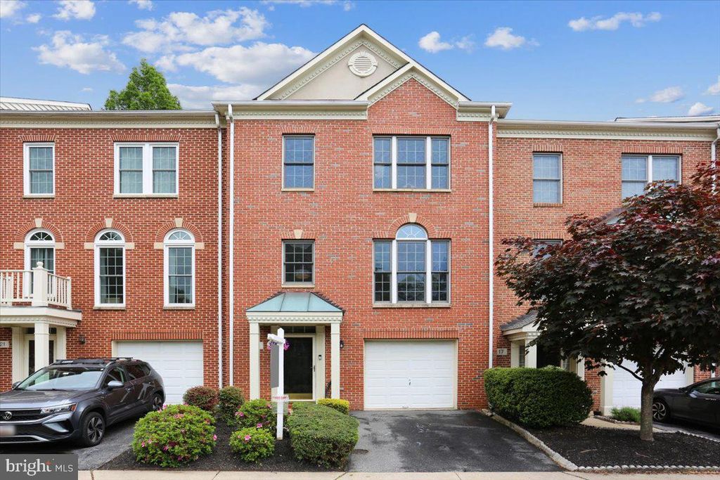 19 BLUE HOSTA WAY, Rockville, MD 20850