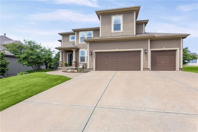23920 W 124th Court, Olathe, KS 66061