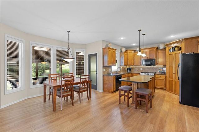 23920 W 124th Court, Olathe, KS 66061