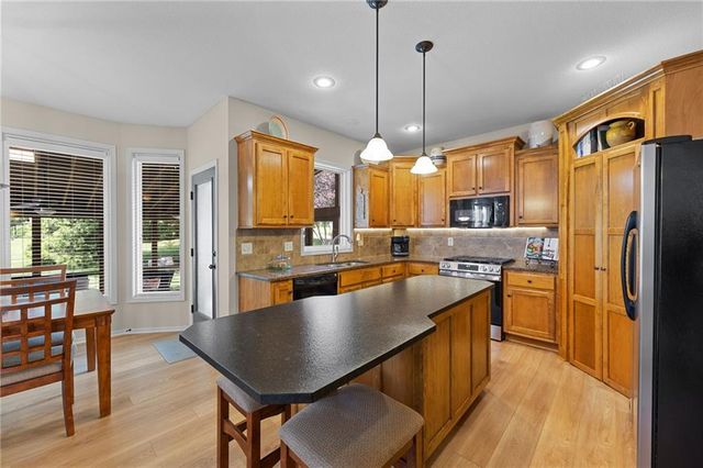 23920 W 124th Court, Olathe, KS 66061