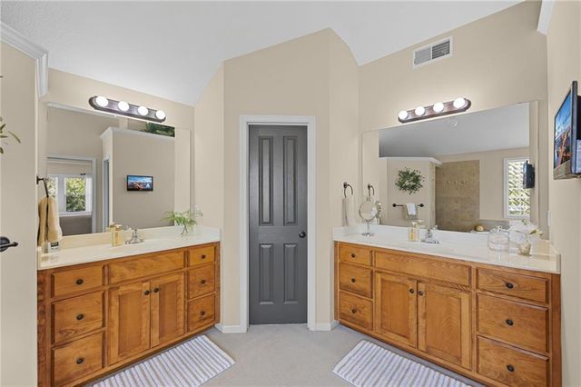 23920 W 124th Court, Olathe, KS 66061