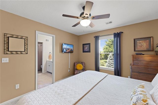 23920 W 124th Court, Olathe, KS 66061