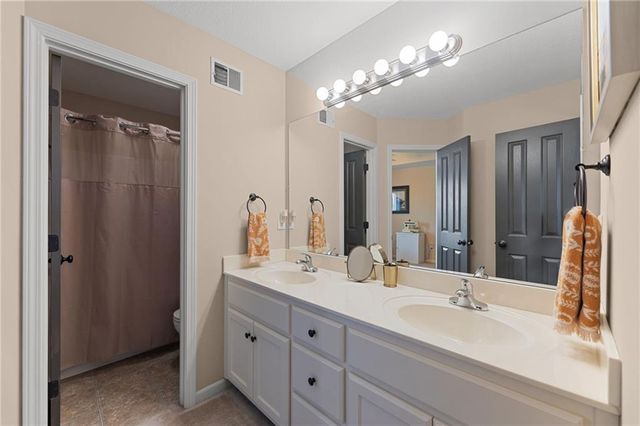 23920 W 124th Court, Olathe, KS 66061