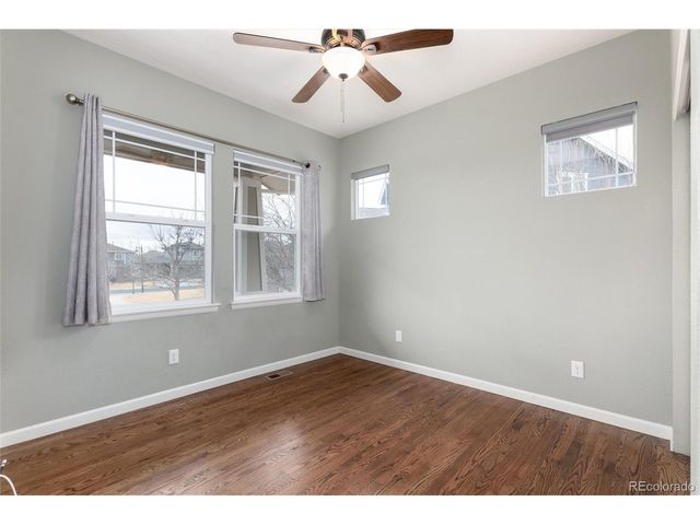 6977 S Riverwood Way, Aurora, CO 80016