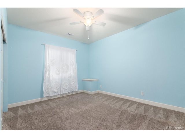 6977 S Riverwood Way, Aurora, CO 80016