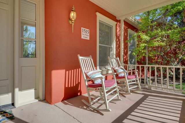 1515 Los Nietos Court NW, Los Ranchos, NM 87107