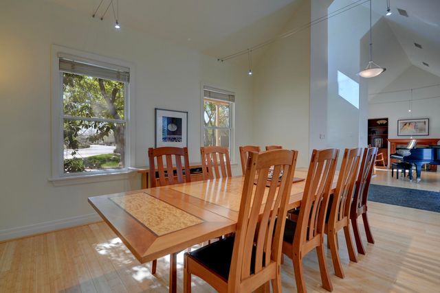 1515 Los Nietos Court NW, Los Ranchos, NM 87107