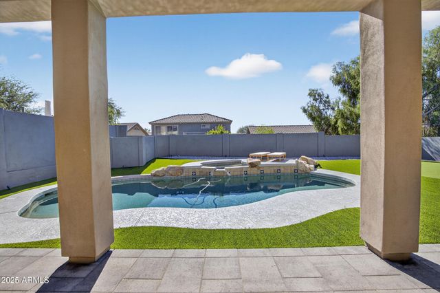 10587 E Sheena Drive, Scottsdale, AZ 85255