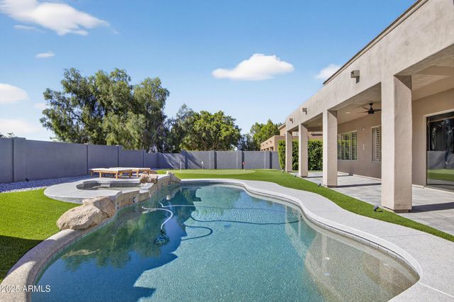 10587 E Sheena Drive, Scottsdale, AZ 85255
