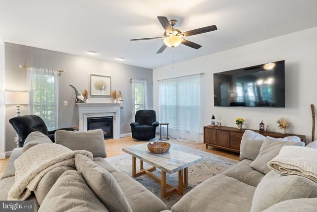 20893 NERINE CT, Sterling, VA 20165
