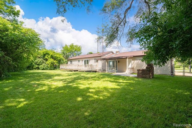 3353 Augusta Street, Flint, MI 48532
