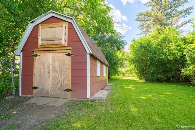 3353 Augusta Street, Flint, MI 48532