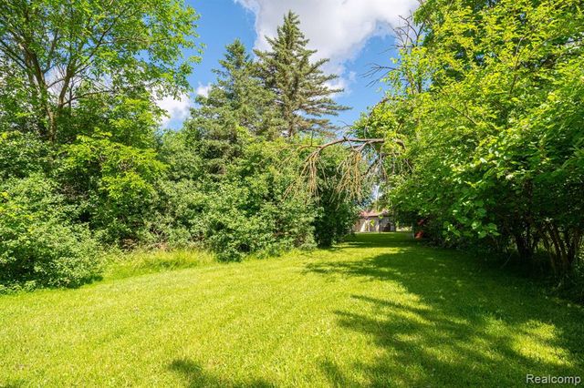 3353 Augusta Street, Flint, MI 48532