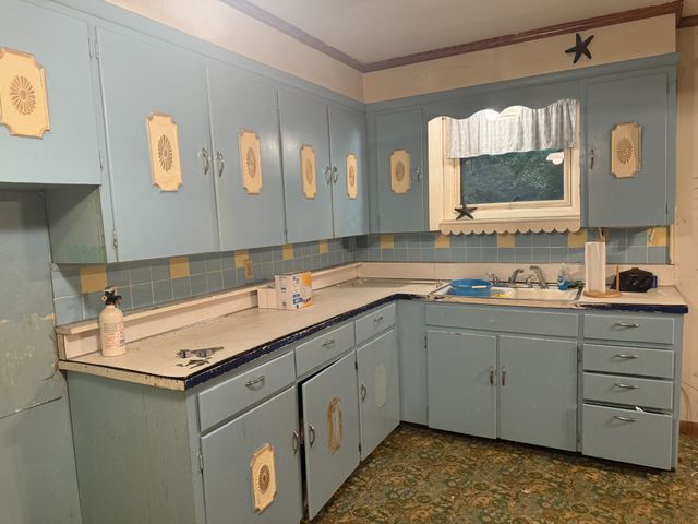 887 Elwood Dr, Clarksville, TN 37040