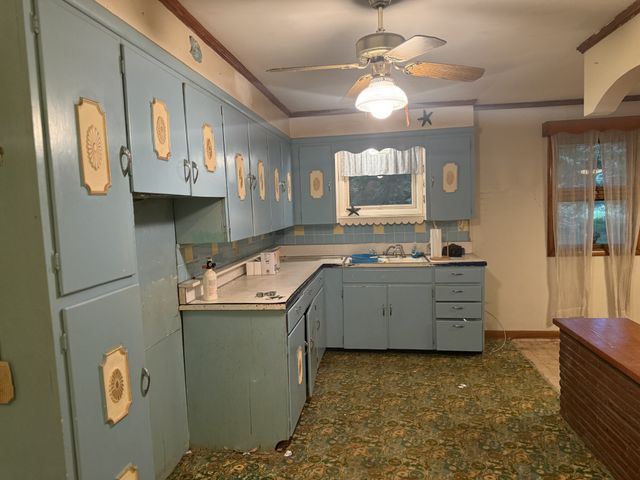 887 Elwood Dr, Clarksville, TN 37040