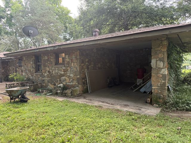 887 Elwood Dr, Clarksville, TN 37040