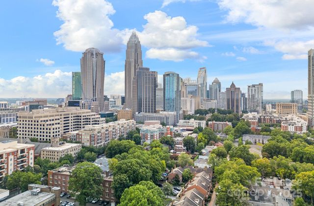 301 W 10th Street 502, Charlotte, NC 28202