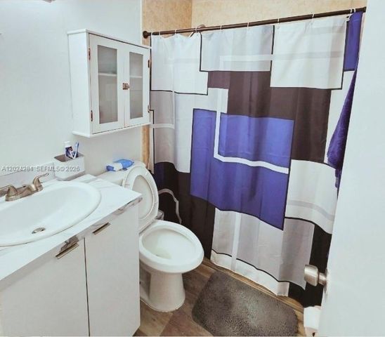 6480 W 27th Ct 54-22, Hialeah, FL 33016