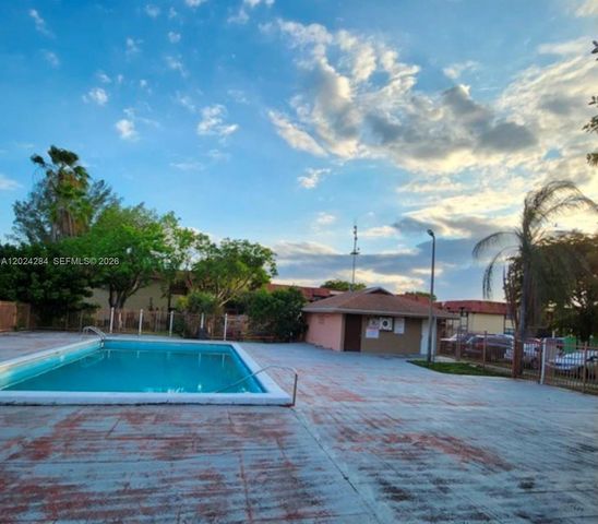 6480 W 27th Ct 54-22, Hialeah, FL 33016