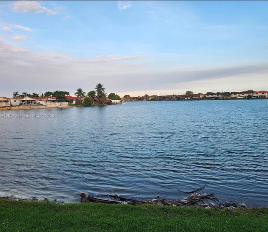 6480 W 27th Ct 54-22, Hialeah, FL 33016