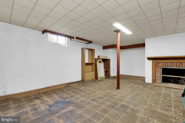 12829 BRADBURY AVE, Smithsburg, MD 21783