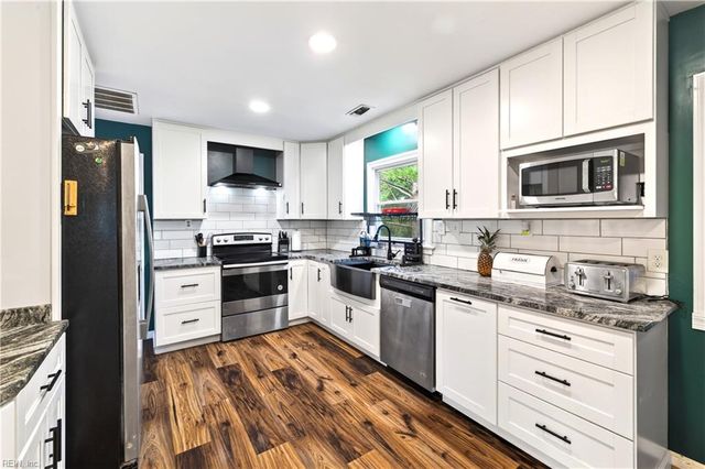 1472 Mill Landing RD, Virginia Beach, VA 23457