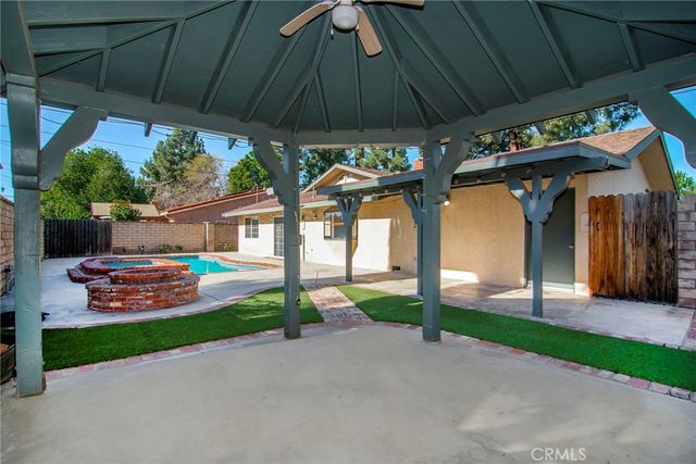 22736 Runnymede, West Hills, CA 91307