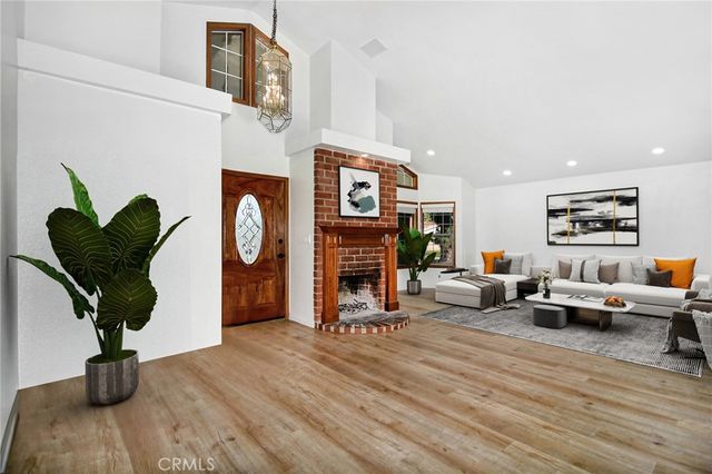 22736 Runnymede, West Hills, CA 91307