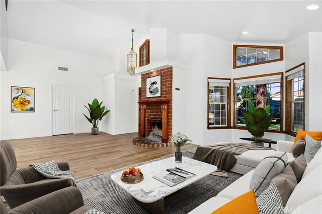 22736 Runnymede, West Hills, CA 91307