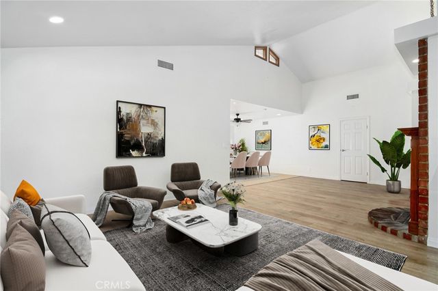 22736 Runnymede, West Hills, CA 91307